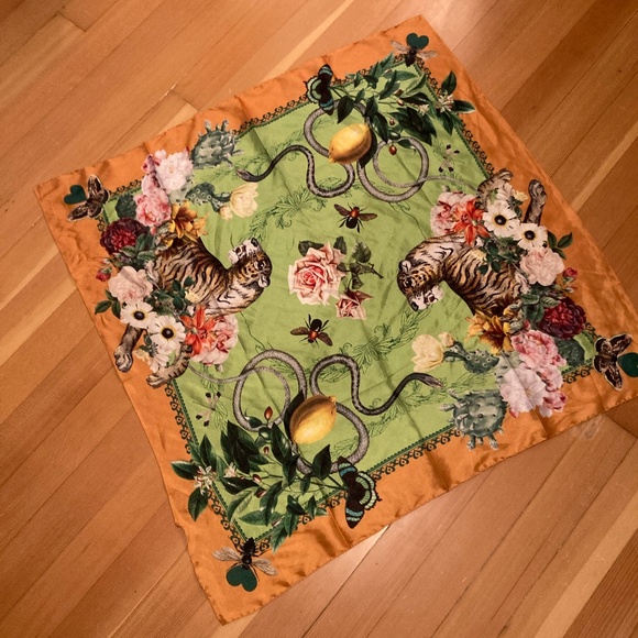 Sammi Jefcoate (Ardeo) Scarf - Tiger and Rose Motif - Picture 1 of 3